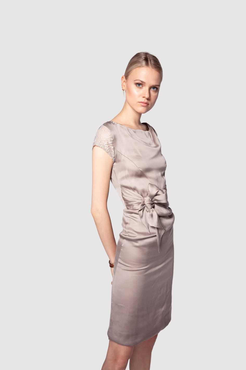 Discover the Passion classic satin dress with bow